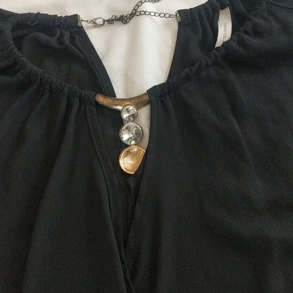 Cold Shoulder Top - Picture 3 of 3